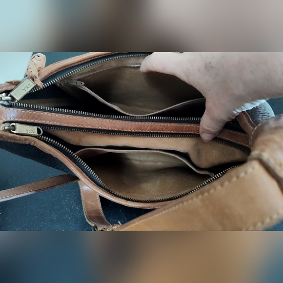 Galco leather stylish conceal and carry shoulder bag 🔥🔥🔥 - Picture 10 of 14